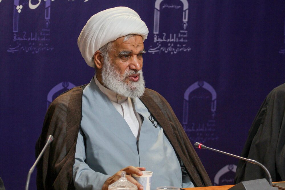 ارتش جمهوری اسلامی ایران مایه آرامش ملت و سپر دفاعی نظام است