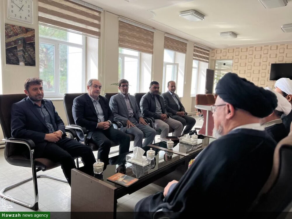 مسئولان از فرصت‌های موجود برای خدمت به مردم استفاده کنن