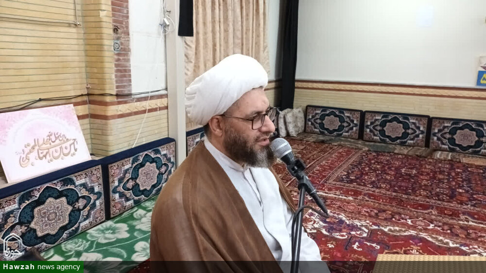 تصاویر/  حضور امام جمعه اهر در مسجد امام حسن(ع) محله سیدآباد