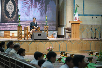 تصاویر/ برگزاری سی‌امین کرسی تلاوت نسیم انس