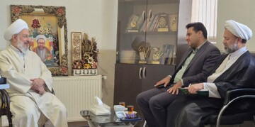 تصاویر/ برگزاری جلسه هماهنگی و برنامه‌ ریزی یادواره شهدای طلاب استان یزد با حضور امام جمعه تفت