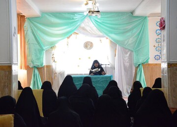 تصاویر/ جلسه توجیهی طرح " بی تا " در مدرسه علمیه الزهرا (س) خوی