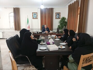 تأکید بخشدار نوبران بر ارتقای جایگاه بانوان و اقتصاد خانگی در هفته فرهنگی
