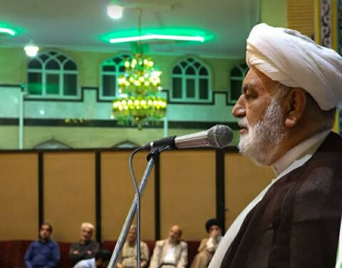 تصاویر/ تفسیر و آموزش تخصصی حفظ قرآن در مسجد جامع الغدیر تهران