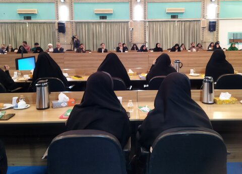 تصاویر/ نشست بررسی فرصت های همکاری در دیپلماسی زنان و خانواده