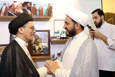 تصاویر/ بازدید نماینده ولی فقیه در بنگلادش از خبرگزاری حوزه