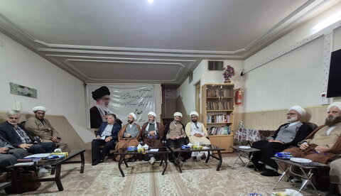 تصاویر/ نشست مدیر حوزه علمیه کاشان با نماینده این منطقه در مجلس شورای اسلامی