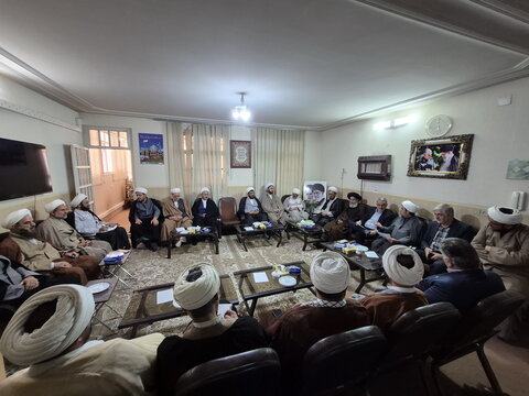 تصاویر/ نشست مدیر حوزه علمیه کاشان با نماینده این منطقه در مجلس شورای اسلامی