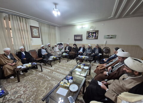 تصاویر/ نشست مدیر حوزه علمیه کاشان با نماینده این منطقه در مجلس شورای اسلامی