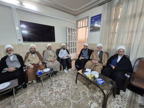 تصاویر/ نشست مدیر حوزه علمیه کاشان با نماینده این منطقه در مجلس شورای اسلامی