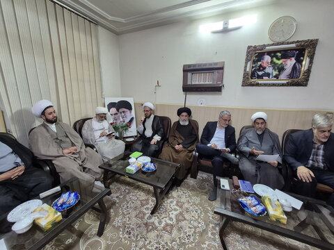 تصاویر/ نشست مدیر حوزه علمیه کاشان با نماینده این منطقه در مجلس شورای اسلامی