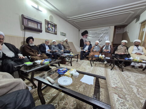 تصاویر/ نشست مدیر حوزه علمیه کاشان با نماینده این منطقه در مجلس شورای اسلامی