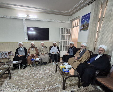 تصاویر/ نشست مدیر حوزه علمیه کاشان با نماینده این منطقه در مجلس شورای اسلامی