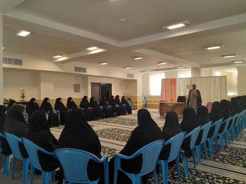 تصاویر برگزاری دوره توانمندسازی مبلغات طرح امین در کوهدشت