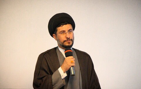 تصاویر/آیین تکریم و معارفه مدیر مدرسه علمیه شیخ علیخان زنگنه تویسرکان برگزار شد