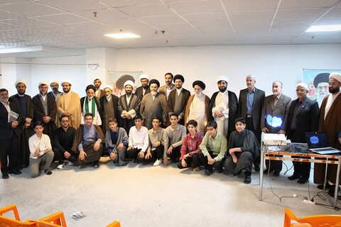 تصاویر/آیین تکریم و معارفه مدیر مدرسه علمیه شیخ علیخان زنگنه تویسرکان برگزار شد