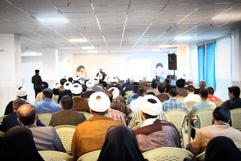 تصاویر/آیین تکریم و معارفه مدیر مدرسه علمیه شیخ علیخان زنگنه تویسرکان برگزار شد