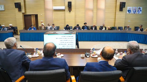 تصاویر/ حضور مدیر حوزه علمیه استان یزد در نشست قرآنی استانداری یزد