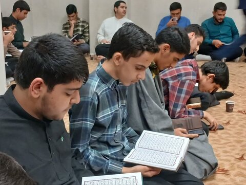 تصاویر/ برگزاری جلسه هفتگی هیأت خدام‌المهدی (ع) کاظمیه یزد