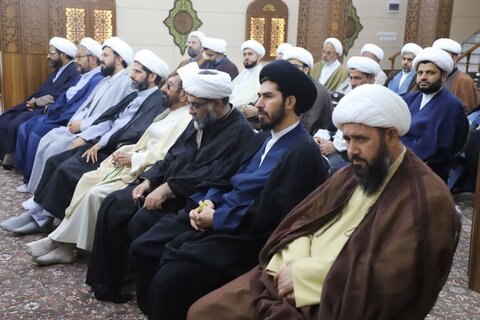 دیدار ائمه جمعه شیعه و جمعی از علمای منطقه سیستان با نماینده ولی فقیه در سیستان و بلوچستان