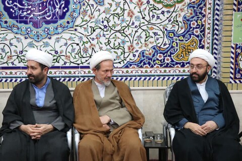 تصاویر | نشست روحانیت شهرستان جلفا با تولیت مدرسه علمیه امام حسین (ع) شهر ری