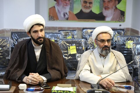 تصاویر/ برگزاری جلسه آموزشی قوانین کارکرد ویژه همکاران ستادی مدیریت حوزه علمیه استان یزد