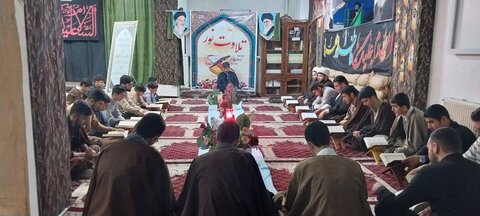 تصاویر/  محفل سه شنبه های قرآنی در مدرسه علمیه امام رضا (ع) میاندوآب