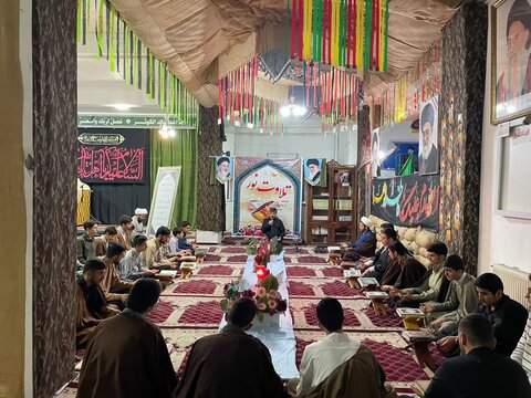 تصاویر/  محفل سه شنبه های قرآنی در مدرسه علمیه امام رضا (ع) میاندوآب