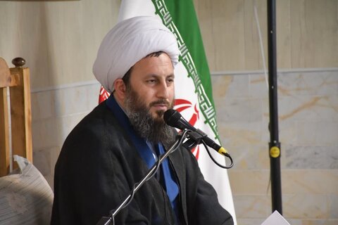 تصاویر/ هفتاد و هفتمین جلسه از سلسله جلسات تفسیر قرآن کریم در خوی