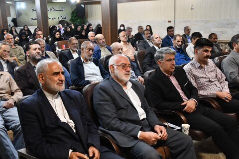 تصاویر/ هفتاد و هفتمین جلسه از سلسله جلسات تفسیر قرآن کریم در خوی