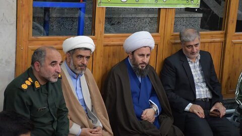 تصاویر/ حضور و سخنرانی امام جمعه  خوی در جمع حلقات صالحین بسیج