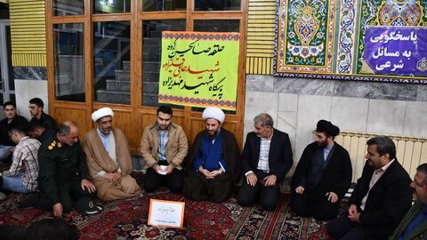 تصاویر/ حضور و سخنرانی امام جمعه  خوی در جمع حلقات صالحین بسیج