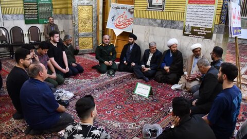 تصاویر/ حضور و سخنرانی امام جمعه  خوی در جمع حلقات صالحین بسیج
