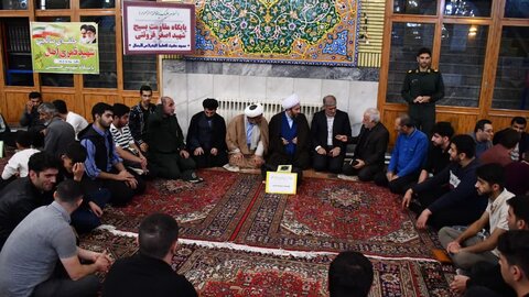 تصاویر/ حضور و سخنرانی امام جمعه  خوی در جمع حلقات صالحین بسیج