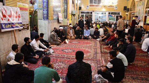 تصاویر/ حضور و سخنرانی امام جمعه  خوی در جمع حلقات صالحین بسیج