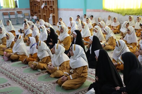 تصاویر/ دیدار صمیمی امام جمعه عالیشهر با دانش‌آموزان