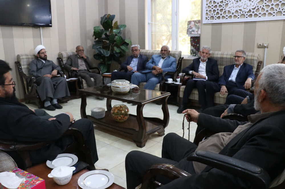 تصاویر/ دیدار شورای عالی پیشکسوتان ستایشگری با مدیرکل تبلیغات اسلامی استان کرمان