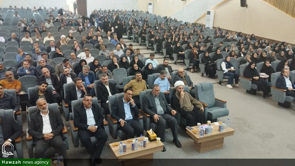 نشست رؤسای انجمن اولیا به مناسبت هفته پیوند اولیا و مربیان