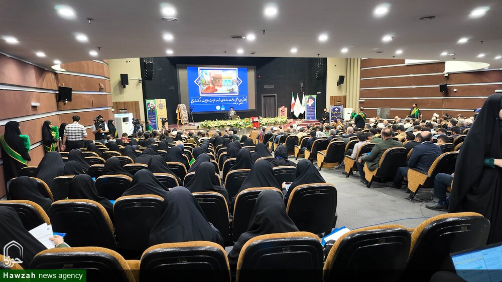 زیارت عتبات عالیات تجلی محبت به اهل بیت(ع) در چارچوب توحید است