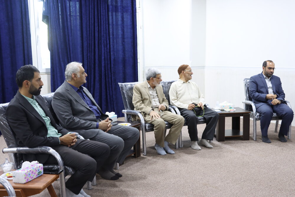 نشست بررسی وضعیت صید و فروش دام و آبزیان در خوزستان