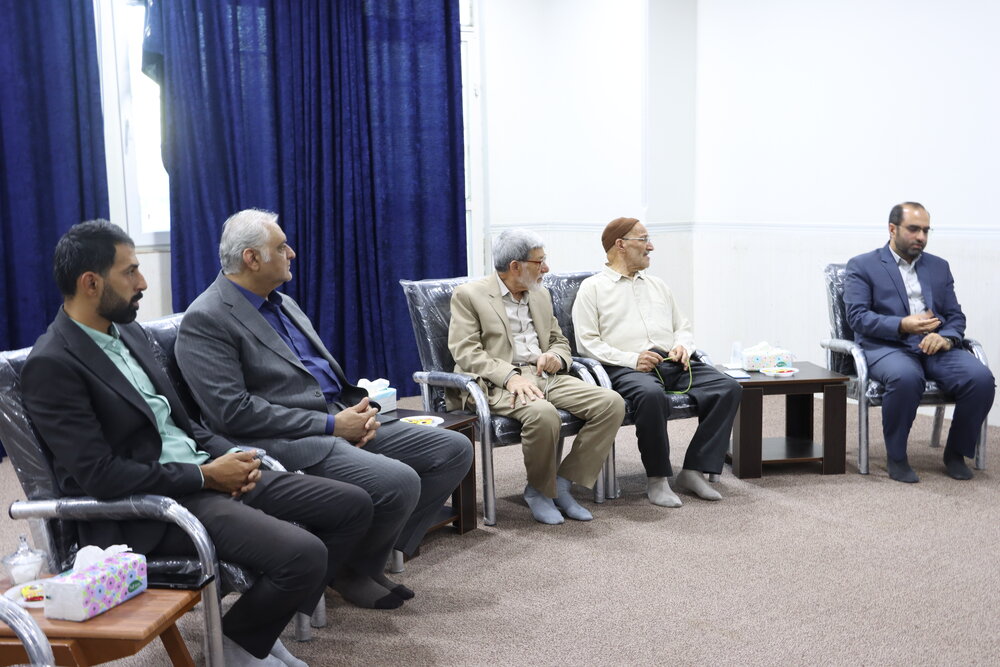 نشست بررسی وضعیت صید و فروش دام و آبزیان در خوزستان