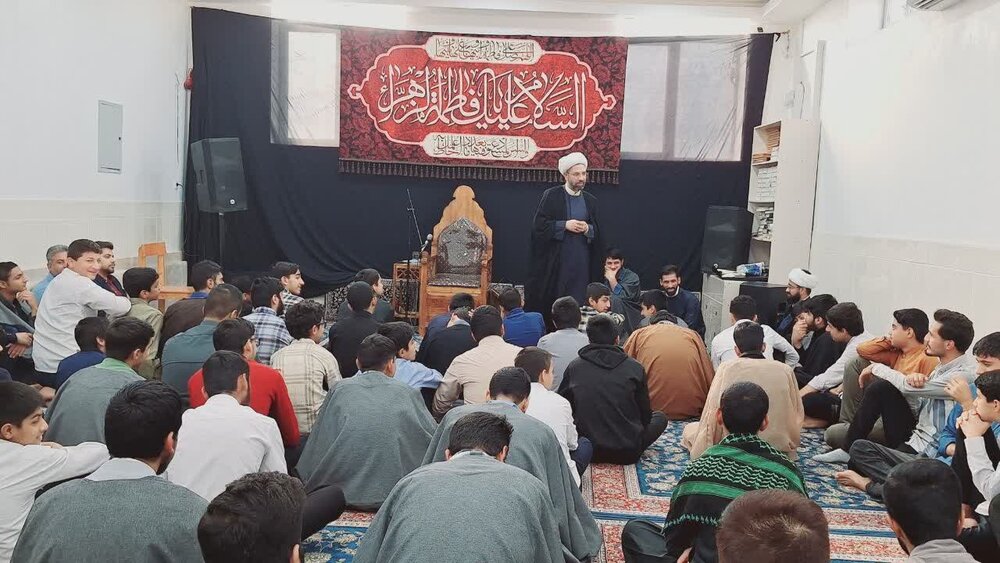 تلفیق معارف دینی و مهارت‌ها، کلید پیشرفت است+عکس