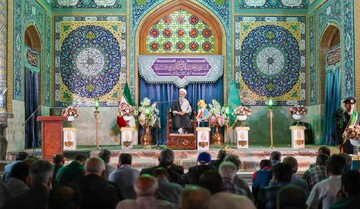 وزارت ارشاد نسبت به ترویج بی‌حیایی در فیلم‌ها حساس‌ باشد