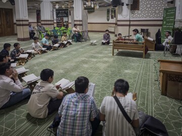 تصاویر/ مراسم اختتامیه دوره قرآنی «شهید حاجی حسن کارگر» در مسجد الزهرا(س)