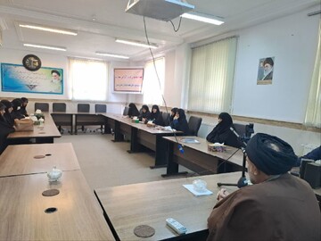 خواهران مبلغ پرچمداران صیانت از بنیان خانواده هستند