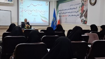 برگزاری دوره آموزشی تخصصی ویژه معاونین مالی و حسابداران مدارس علمیه خواهران خوزستان+تصاویر