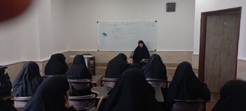 برگزاری کارگاه آموزشی «مهارت‌های قبل و بعد از ازدواج» در مدرسه علمیه فاطمه معصومه(س) اهواز