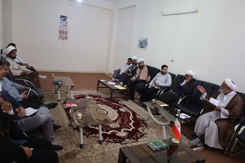 تصاویر/ اجلاسیه معاونین اجرایی مدارس علمیه استان هرمزگان