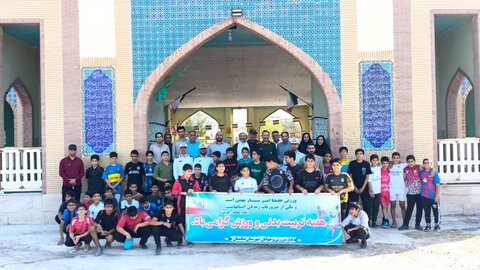 تصاویر/ مراسم غبارروبی قبور مطهر شهدا اهرم بمناسبت هفته تربیت بدنی و ورزش