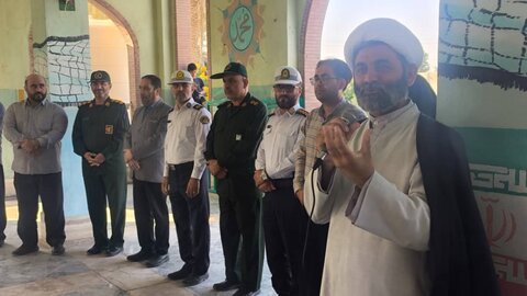 تصاویر/ مراسم غبارروبی قبور مطهر شهدا اهرم بمناسبت هفته تربیت بدنی و ورزش